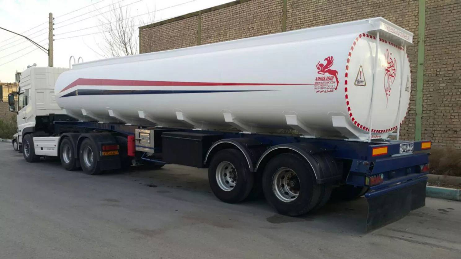 تانکر یا تانکری چیست؟ تانکر یا تانکری چیست؟